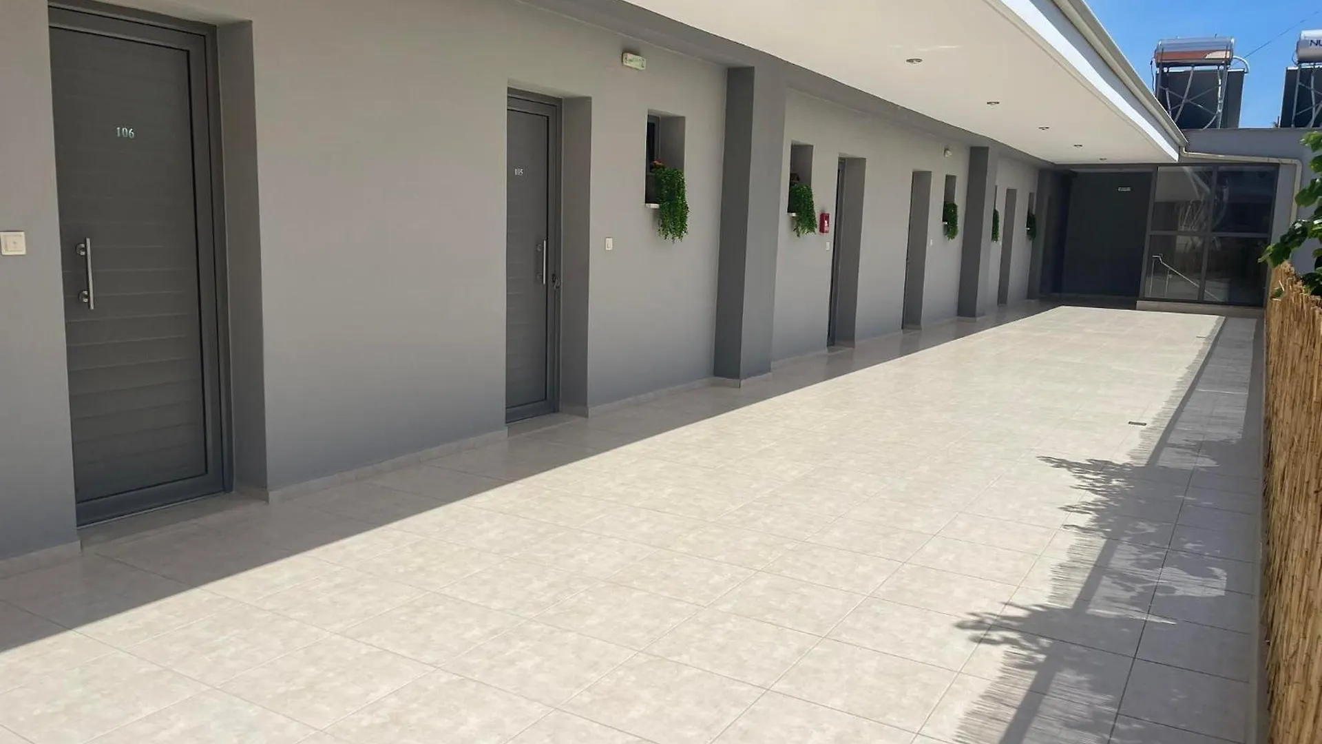 アパートホテル Centrum Rooms Kallithea  ギリシャ