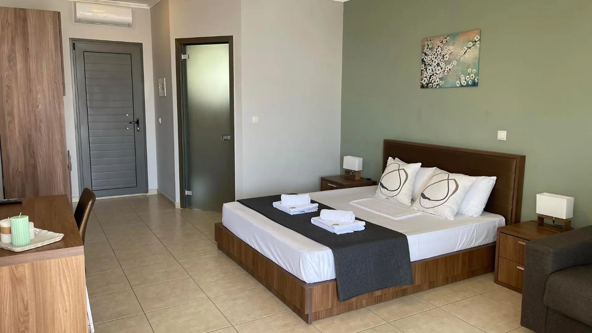 Centrum Rooms Kallithea  アパートホテル Kallithea (Chalkidiki)